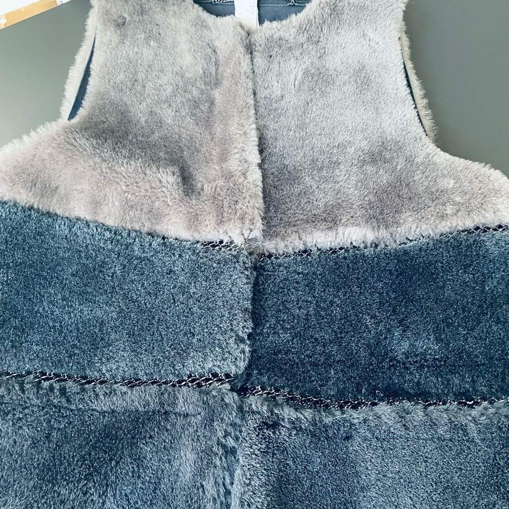 Elie Tahari Vest